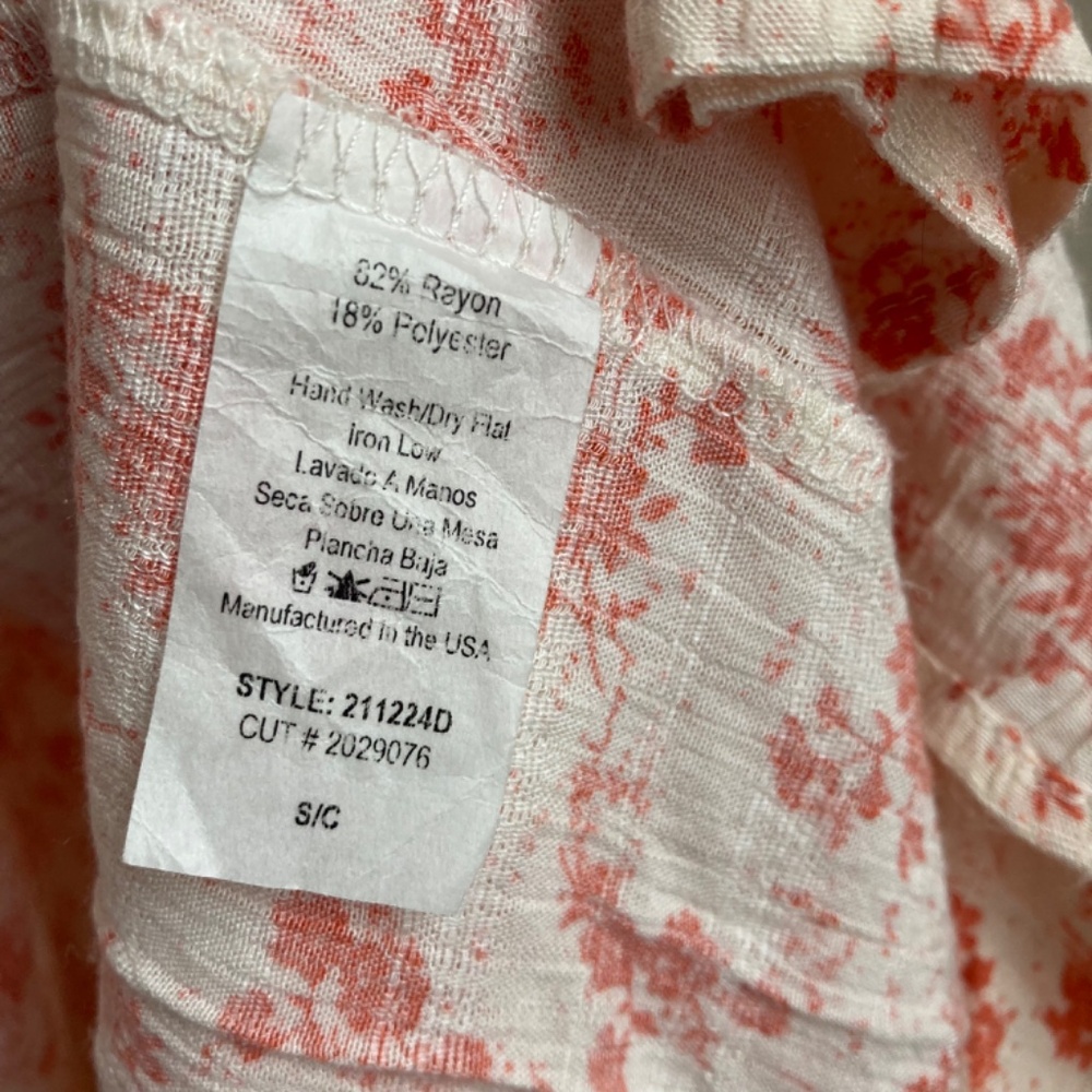 Nimi k Woman’s floral dress made in USA - Picture 4 of 8